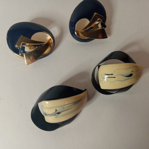 2 pairs Totally 80s Vintage Enamel Earrings Navy - Picture 9 of 11